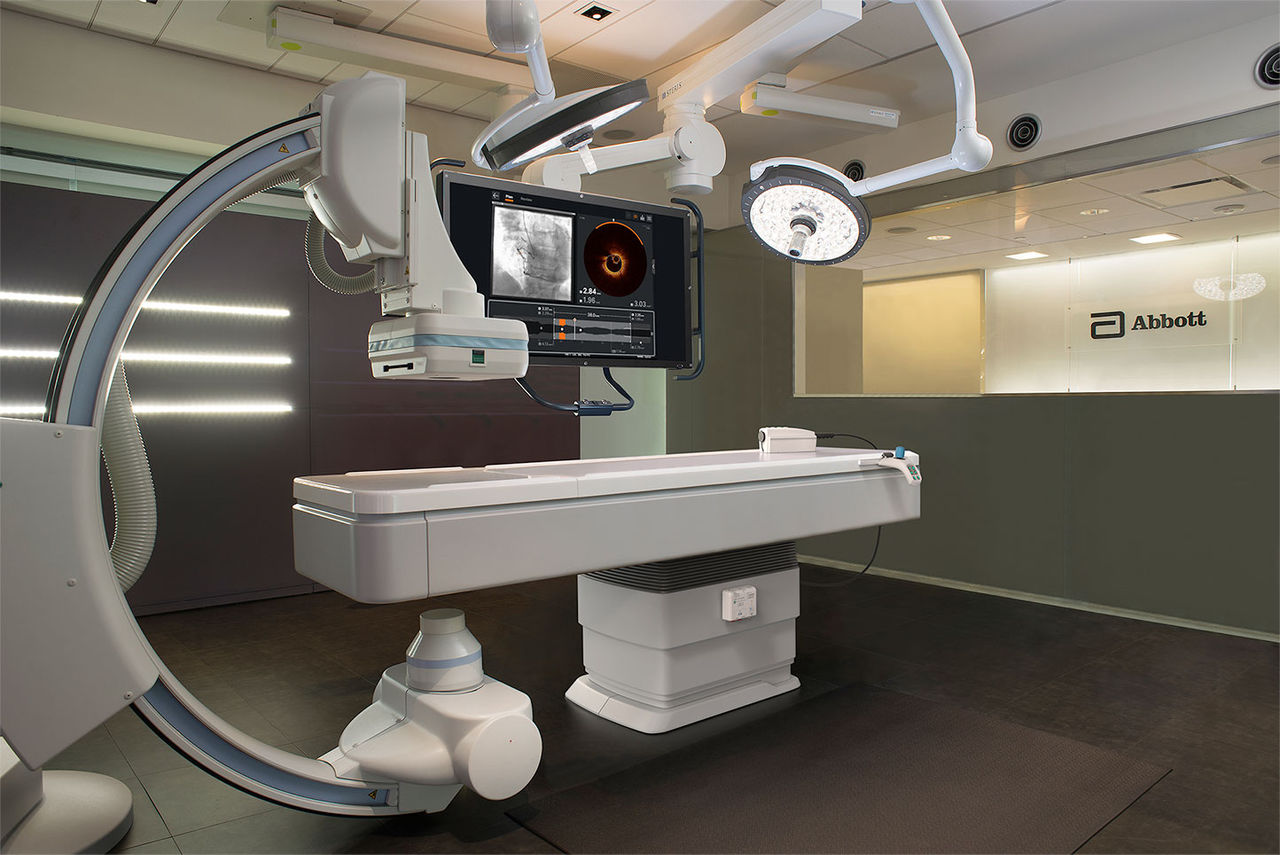 FFR and OCT imaging consoles